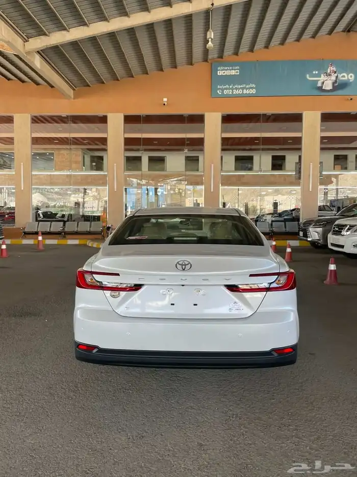 تويوتا كامري 2025 ستاندر هايبرد 4