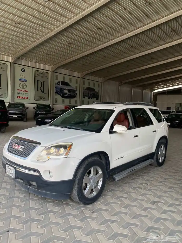 جي ام سي اكاديا موديل 2008 2