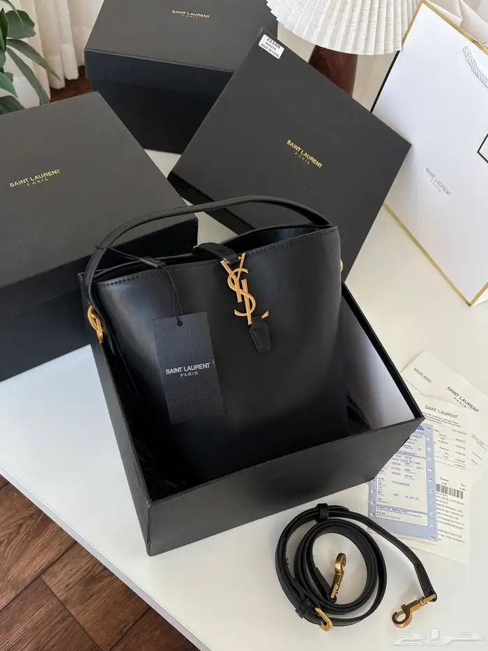 شنط ماركه سلوران مطفي ولمعه توصيل فوري الرياض 16