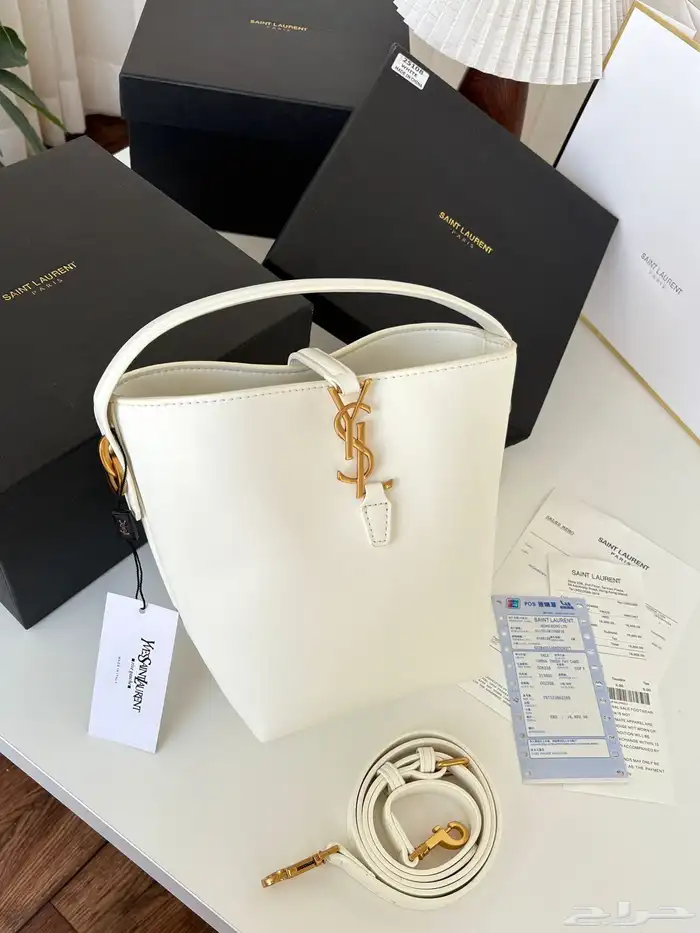 شنط ماركه سلوران مطفي ولمعه توصيل فوري الرياض 12