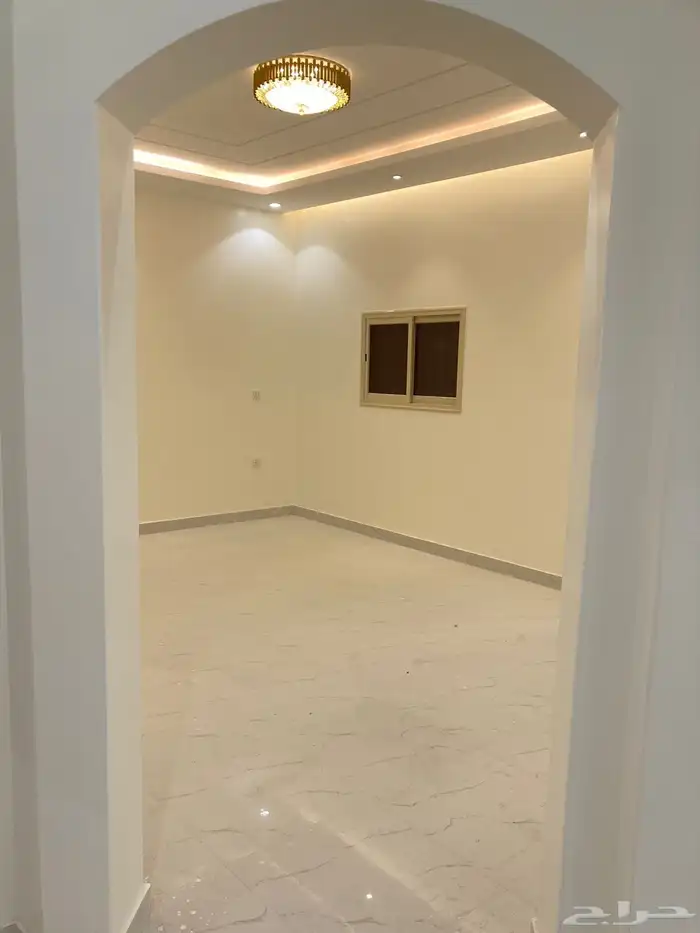 فيلا بثلاث شقق وسعر منافس 7