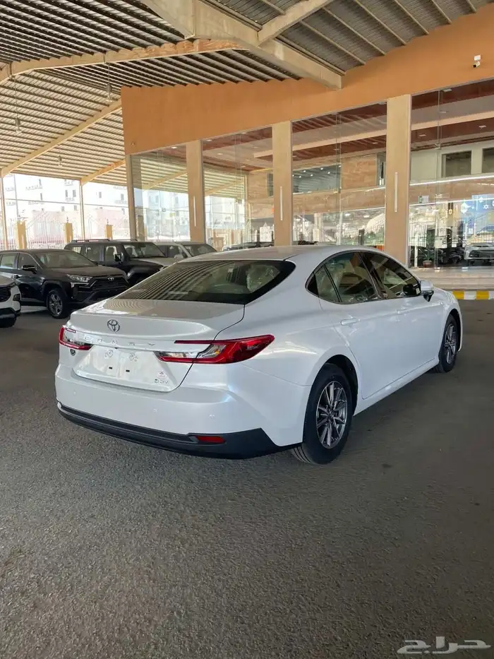 تويوتا كامري 2025 ستاندر هايبرد 3