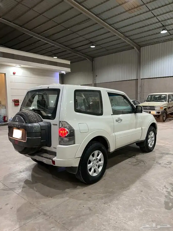 للبيع باجيرو 2020 سعودي باب واحد مكينه 3.8 6V 4