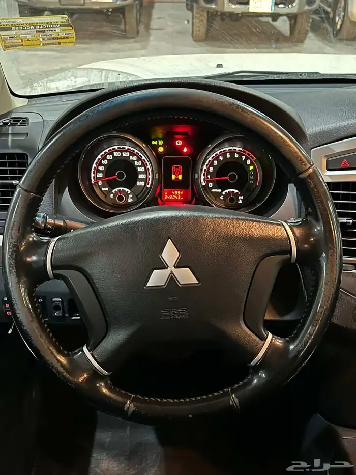 للبيع باجيرو 2020 سعودي باب واحد مكينه 3.8 6V 20