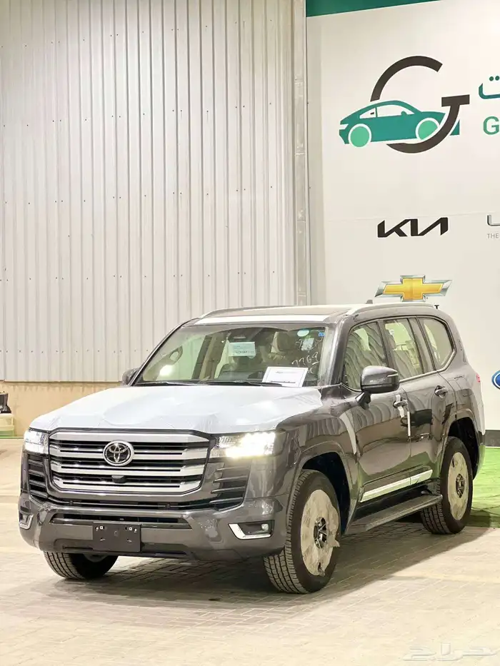 لاندكروزر GXR3 بنزين 2025 2
