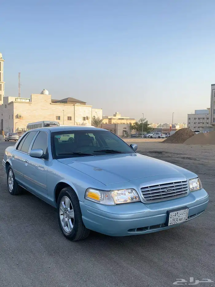 فورد فكتوريا 2011 6