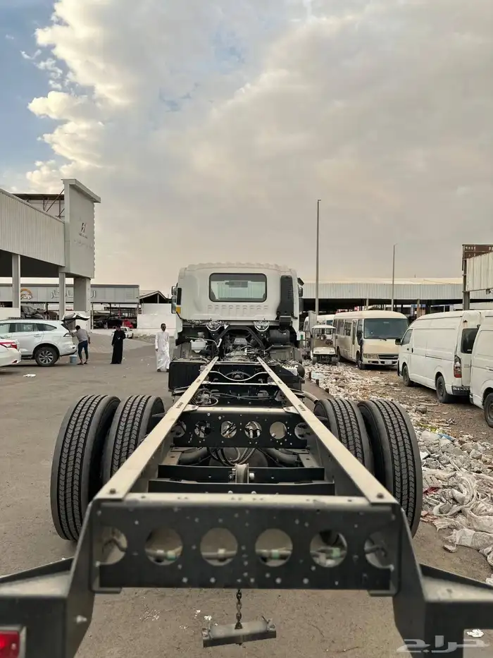 ايسوزو دينا 13 طن شاص طويل 2025 2