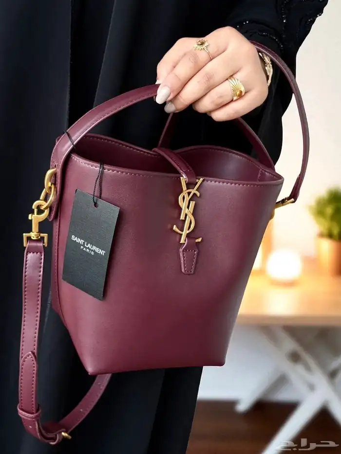 شنط ماركه سلوران مطفي ولمعه توصيل فوري الرياض 10