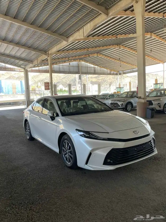 تويوتا كامري 2025 ستاندر هايبرد 0