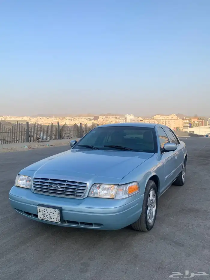 فورد فكتوريا 2011 4