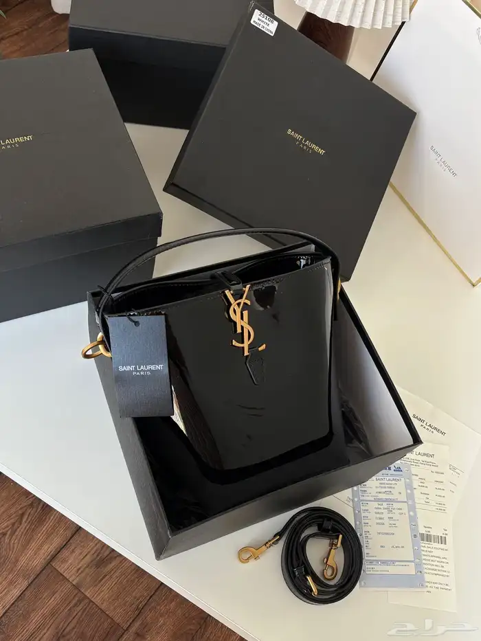 شنط ماركه سلوران مطفي ولمعه توصيل فوري الرياض 23