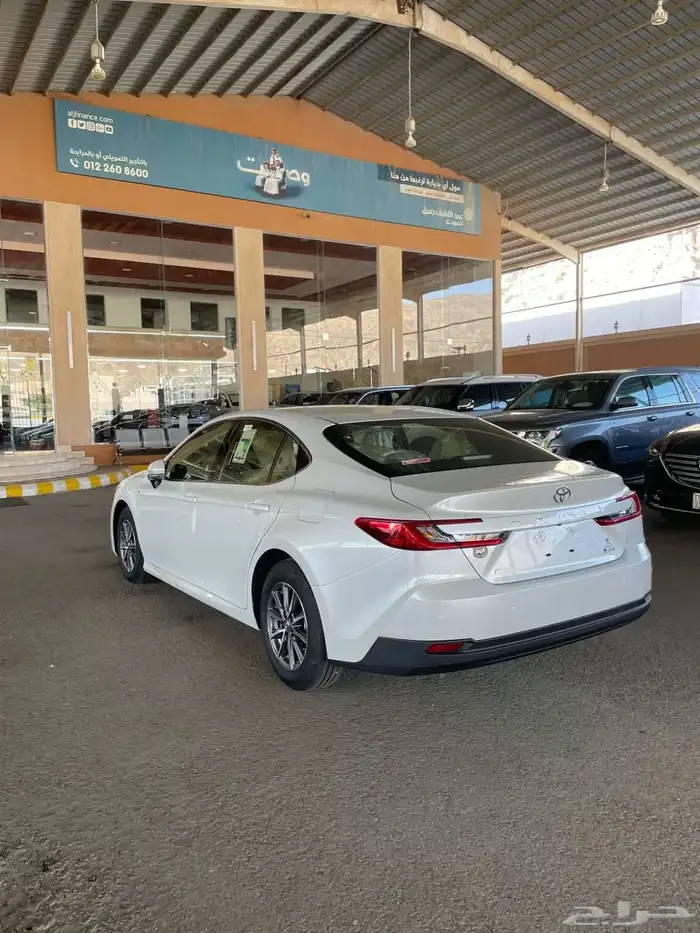 تويوتا كامري 2025 ستاندر هايبرد 5