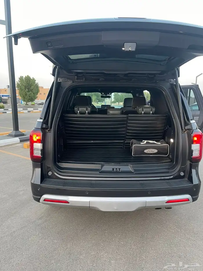 فورد اكسبيدشن تمبرلاين 2022 11