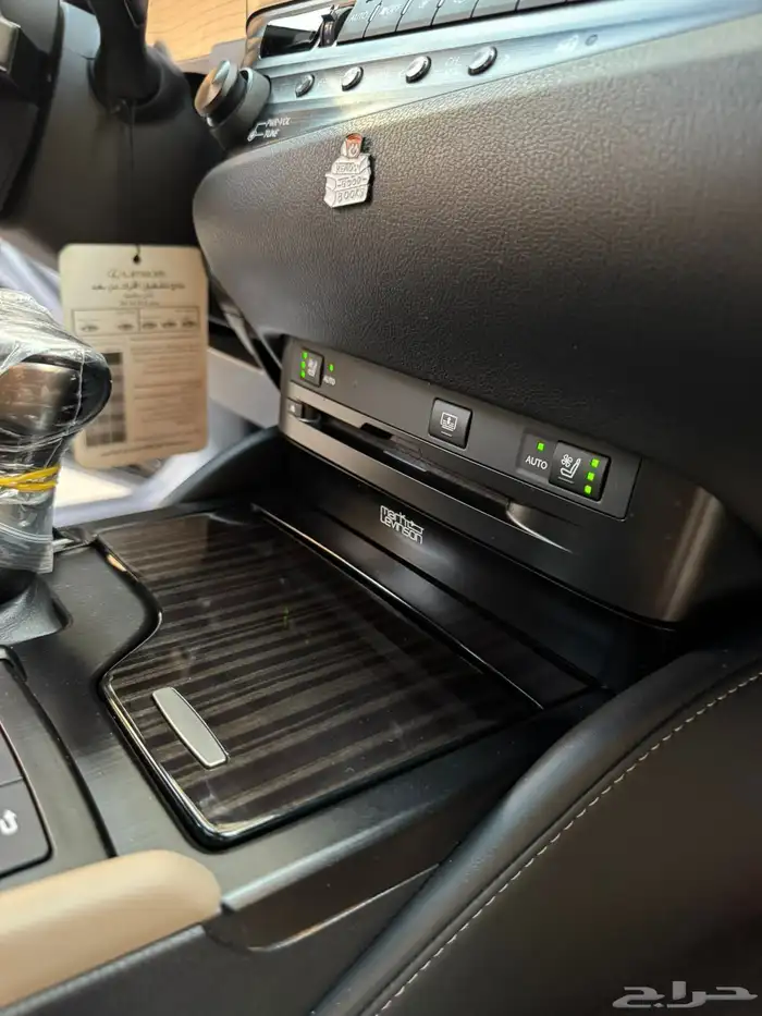 لكزس ES 2019 ثاني مالك DD ممشى قليل مضمون 50