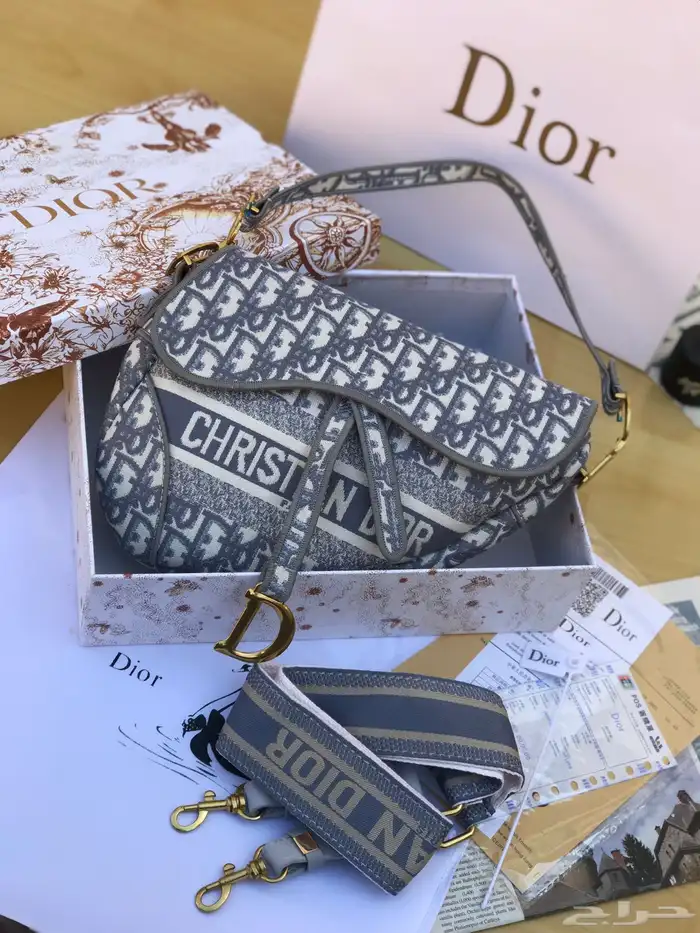 تم تمديد عرض اليوم الوطني 3 شنط ماركه ب240 فقط وتوصيل مجانا 12