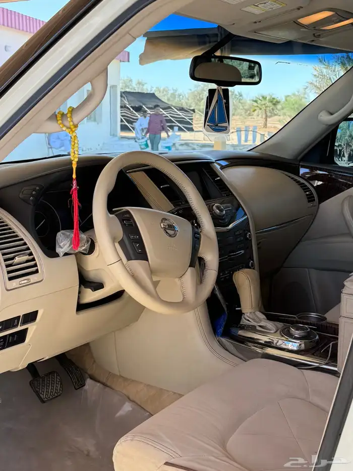 نيسان بلاتينيوم 320 16