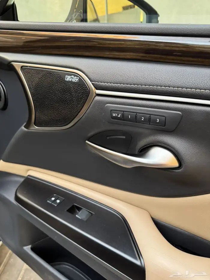 لكزس ES 2019 ثاني مالك DD ممشى قليل مضمون 18