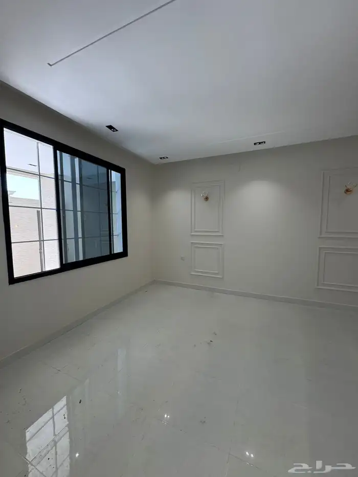 ادوار ارضيه بمدخل سياره vip حي التحليه 570 الف فقط 3