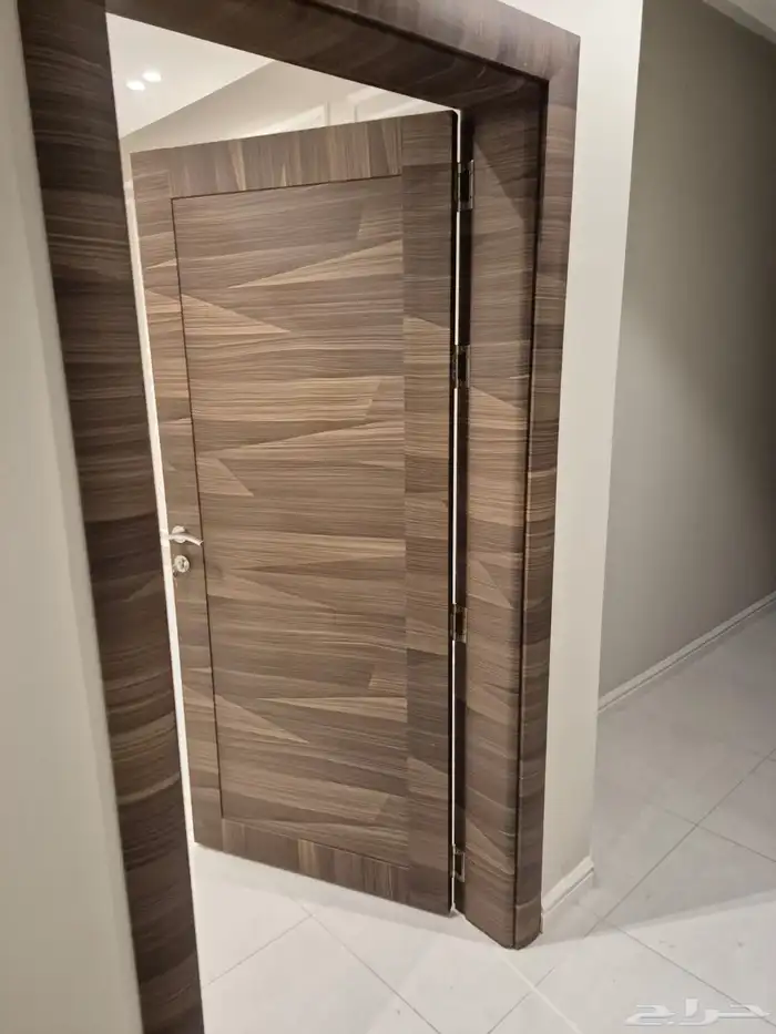 شقة روف للايجار 4 غرف جدة حي الصواري مكيفات راكبة 13