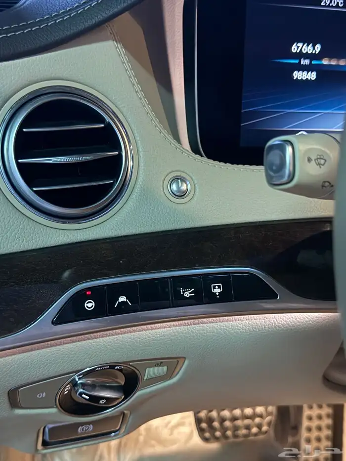 مرسيدس يخت 560 S موديل 2018 8