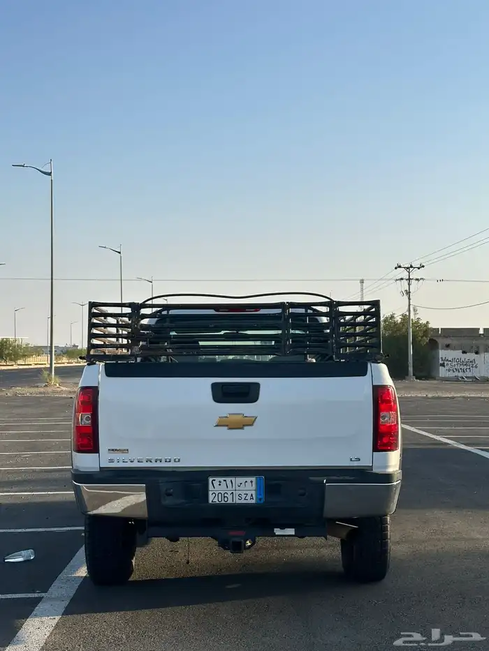 سلفرادو HD2500 غمارة 2012 ابيض 5