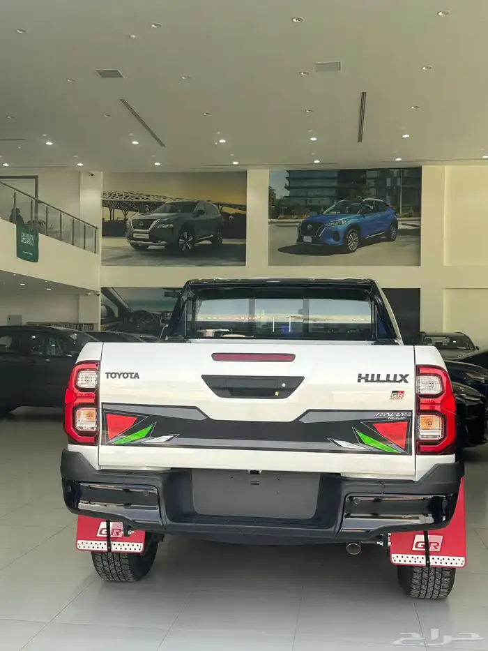 تويوتا هايلوكس GR رالي بنزين 6 سلندر موديل 2025 6