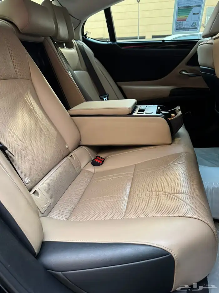 لكزس ES 2019 ثاني مالك DD ممشى قليل مضمون 2