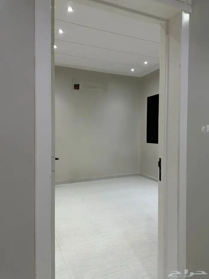 دور علوي للايجار 1