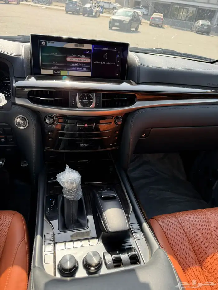 جيب لكزس بلاك ادشن 2019 21