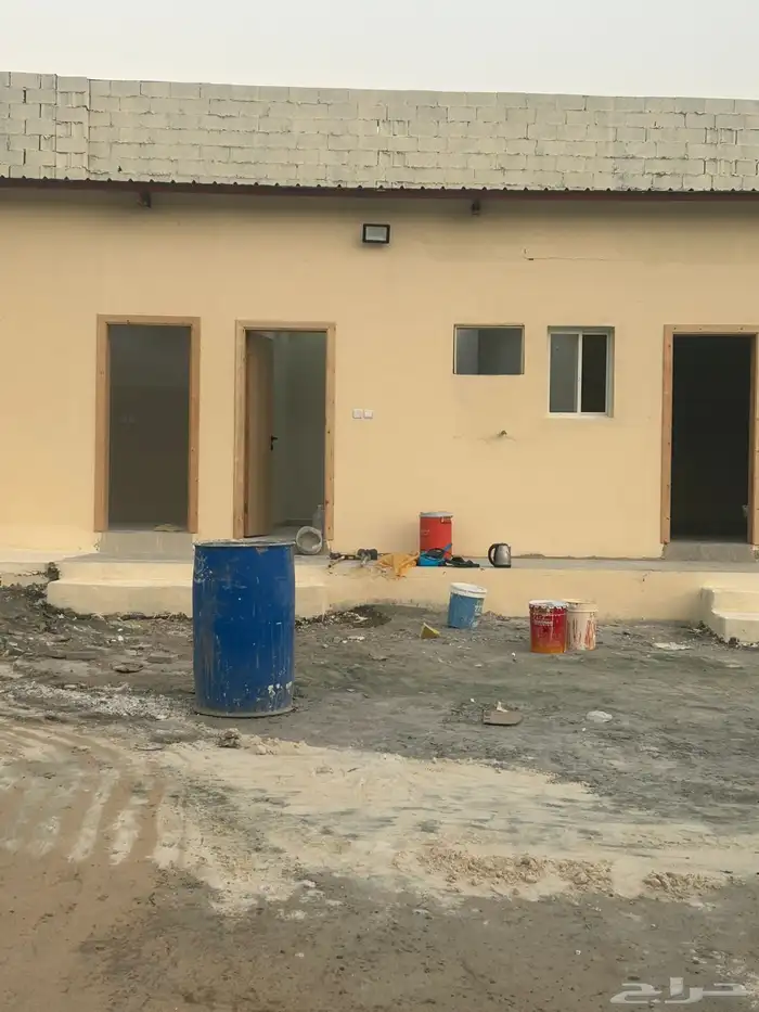 فرصه لاصحاب شركات حوش لإيجار 9