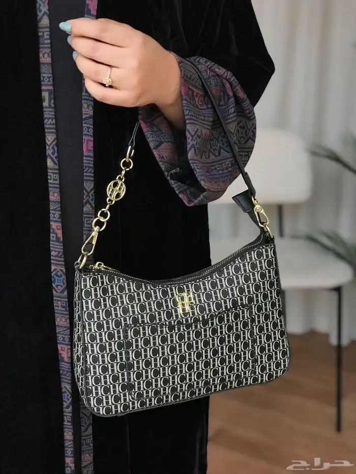 تم تمديد عرض اليوم الوطني 3 شنط ماركه ب240 فقط وتوصيل مجانا 35