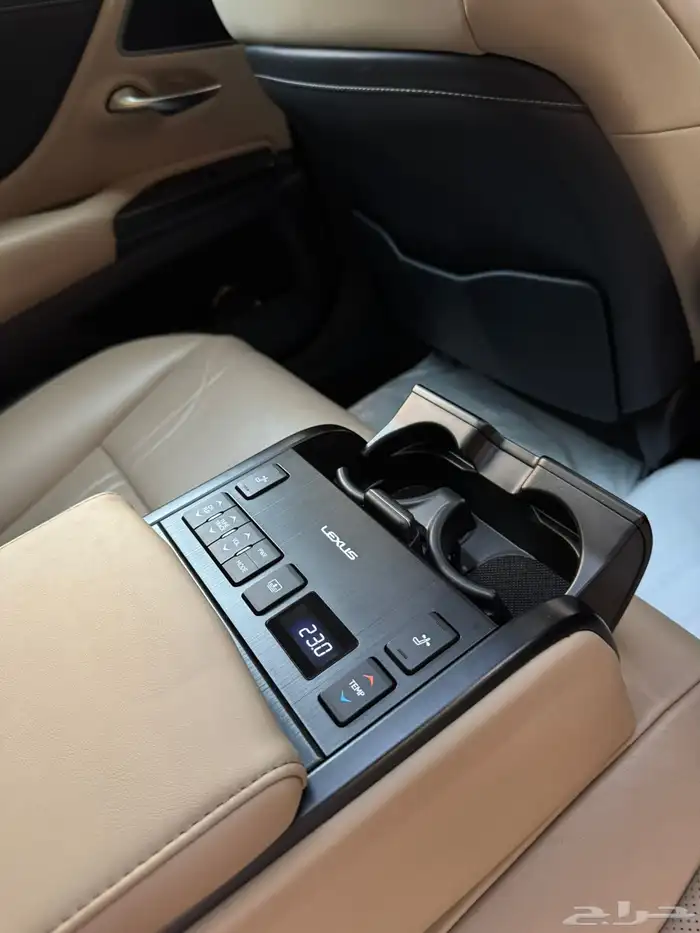 لكزس ES 2019 ثاني مالك DD ممشى قليل مضمون 36