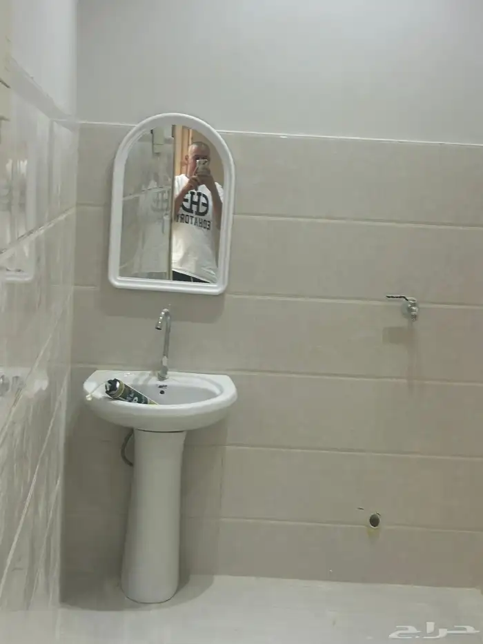 فرصه لاصحاب شركات حوش لإيجار 3