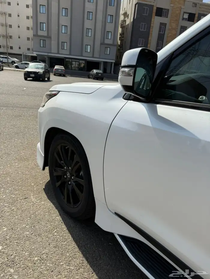 جيب لكزس بلاك ادشن 2019 44