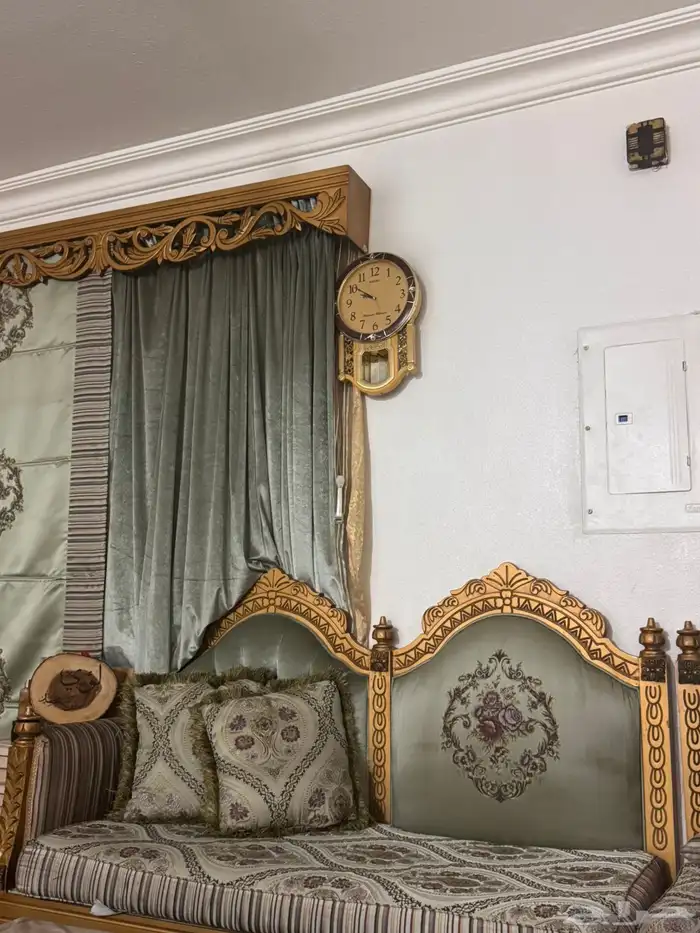 ايفون 15 برو ماكس و ساعه ابل واتش إصدار ثامن 12