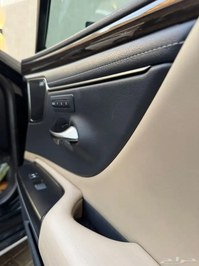 لكزس ES 2019 ثاني مالك DD ممشى قليل مضمون 42