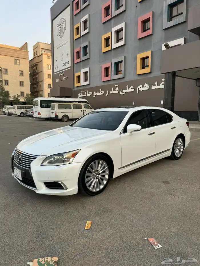 لكزس LS 460 2015 10