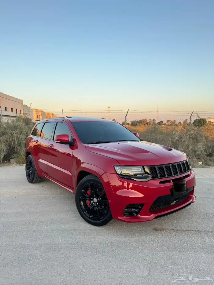 جيب جراند شروكيSRT 2015 0