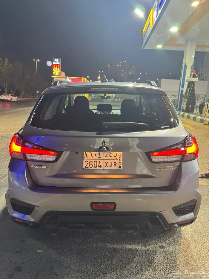 متسبويشي AXSمويل 2022 13