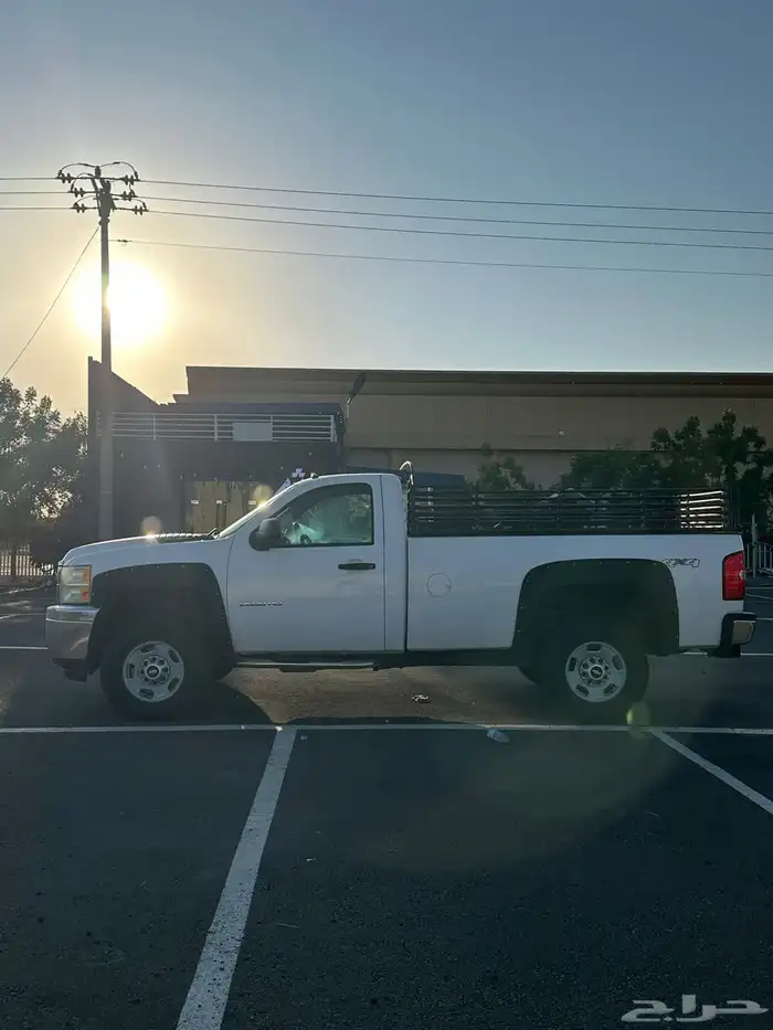 سلفرادو HD2500 غمارة 2012 ابيض 3