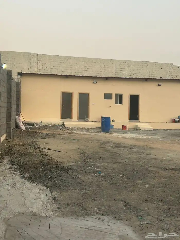 فرصه لاصحاب شركات حوش لإيجار 2