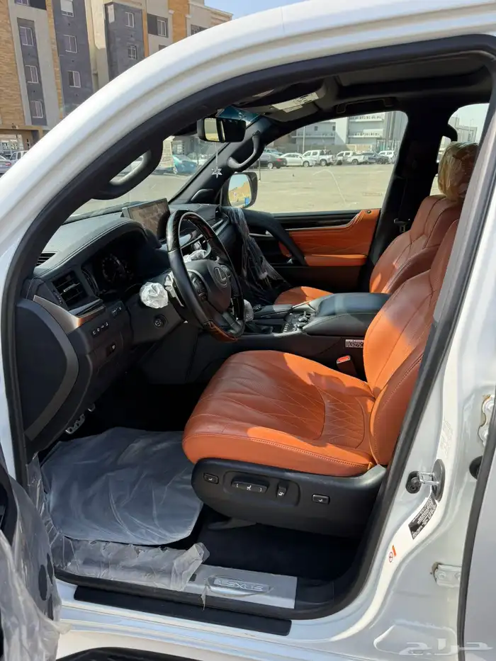 جيب لكزس بلاك ادشن 2019 23