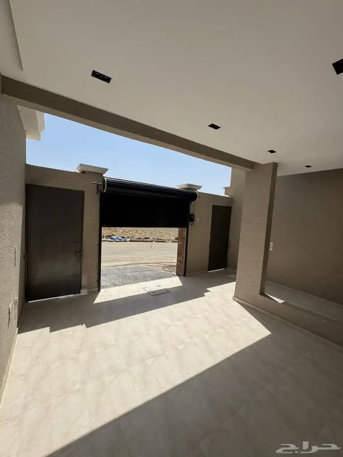 ادوار ارضيه بمدخل سياره vip حي التحليه 570 الف فقط 2