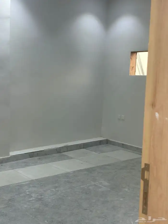 فرصه لاصحاب شركات حوش لإيجار 7