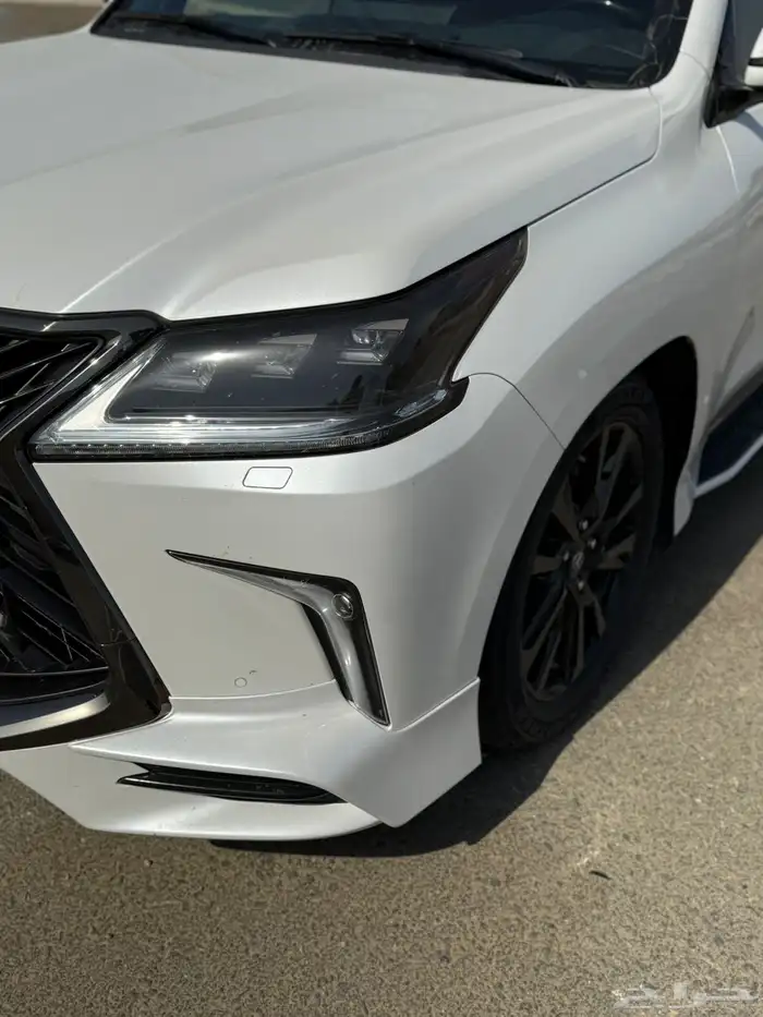 جيب لكزس بلاك ادشن 2019 29