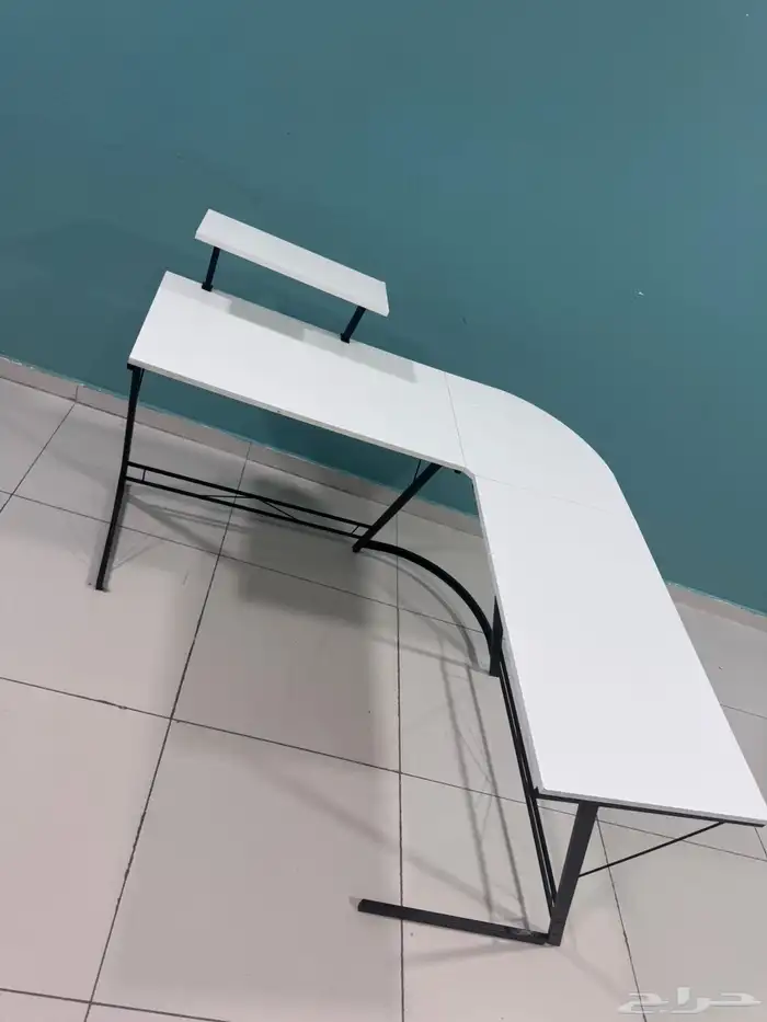 طاولة قيمنق 3