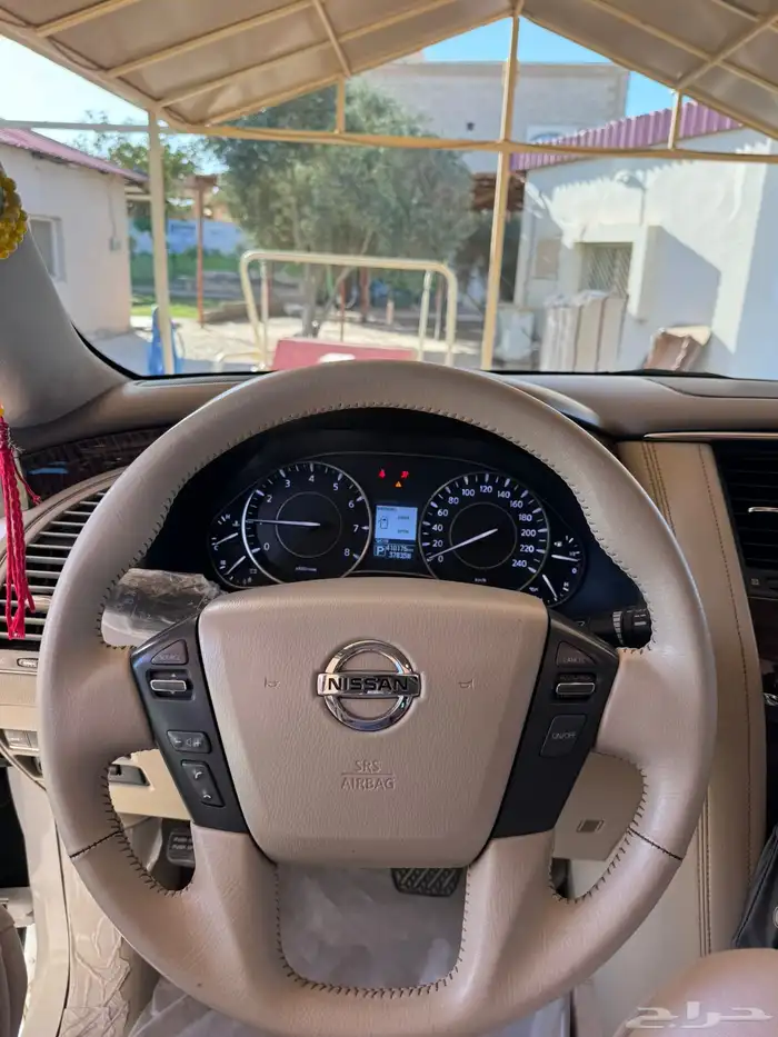 نيسان بلاتينيوم 320 5