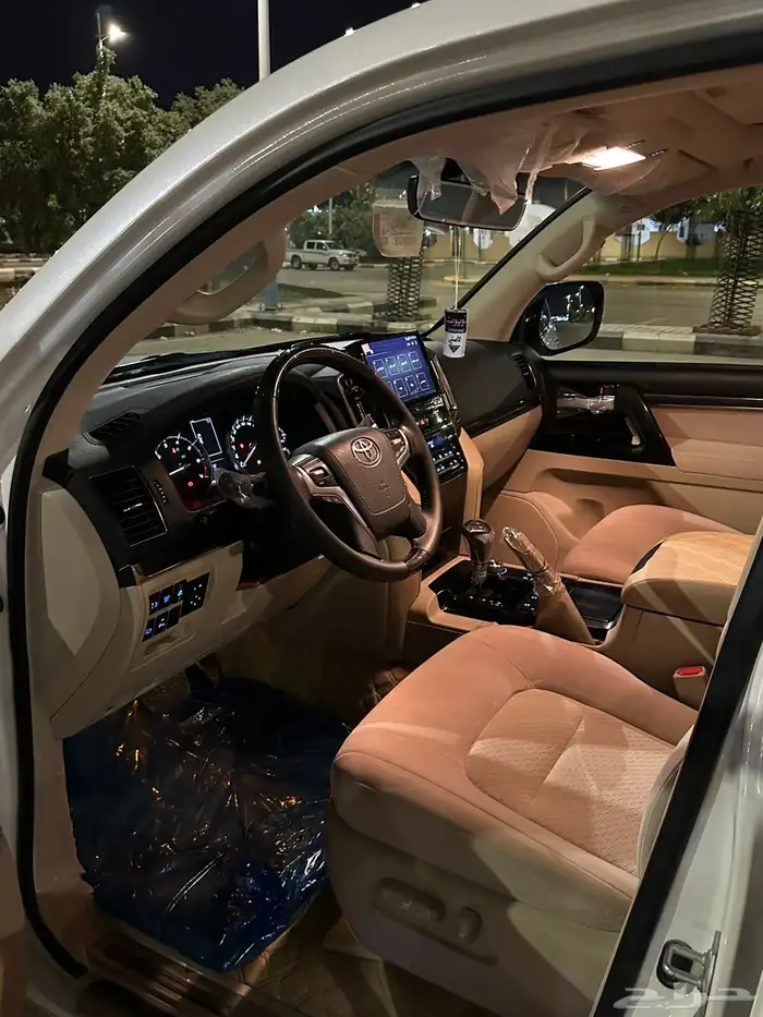 للبيع جيب 2021 ترونق وكاله ماشي 57 فقط 2