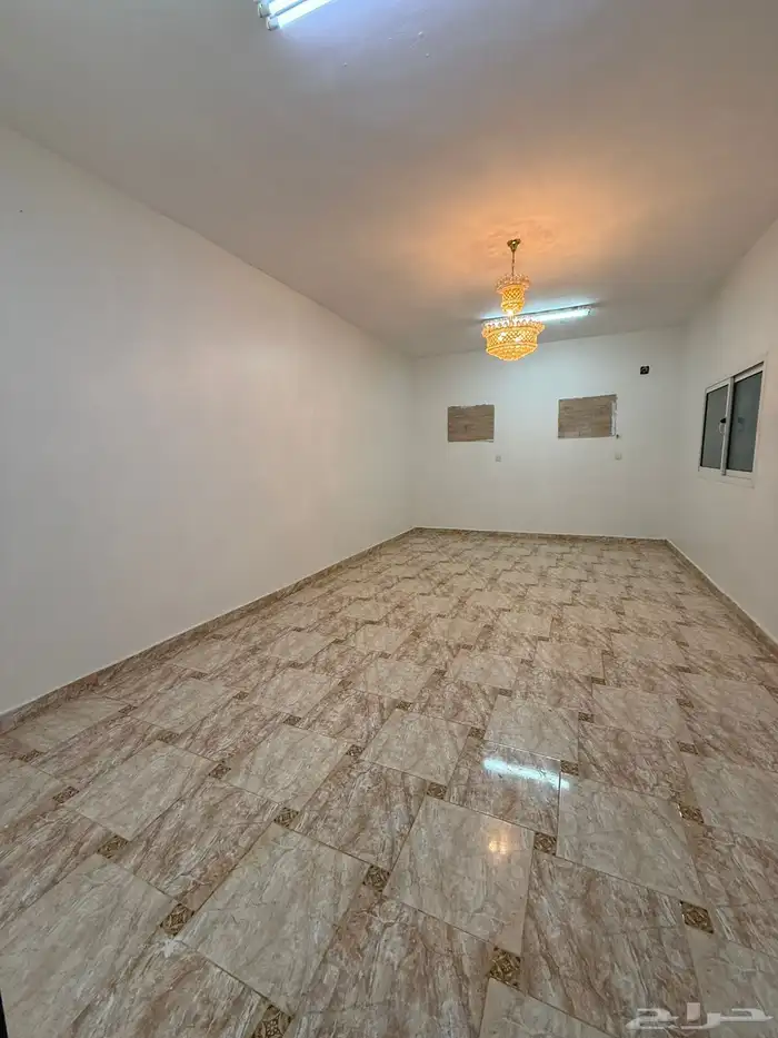 دور ارضي للإيجار طويق 4
