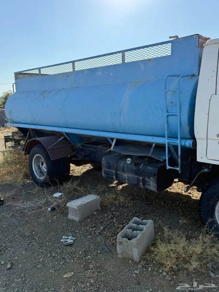 للبيع وايت تايوتا موديل 84 بدون اوراق مسقط 1